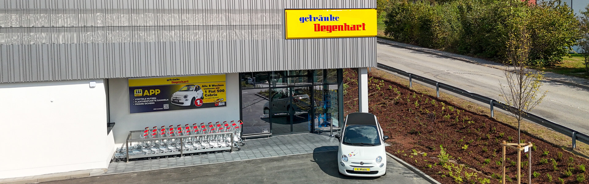 Bild vom Eingang unserer Filiale in Hauzenberg
